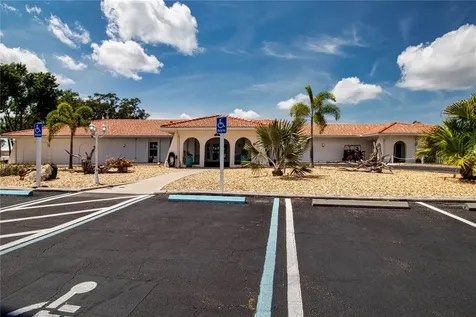 4405 Lakewood Avenue Bradenton FL 34208