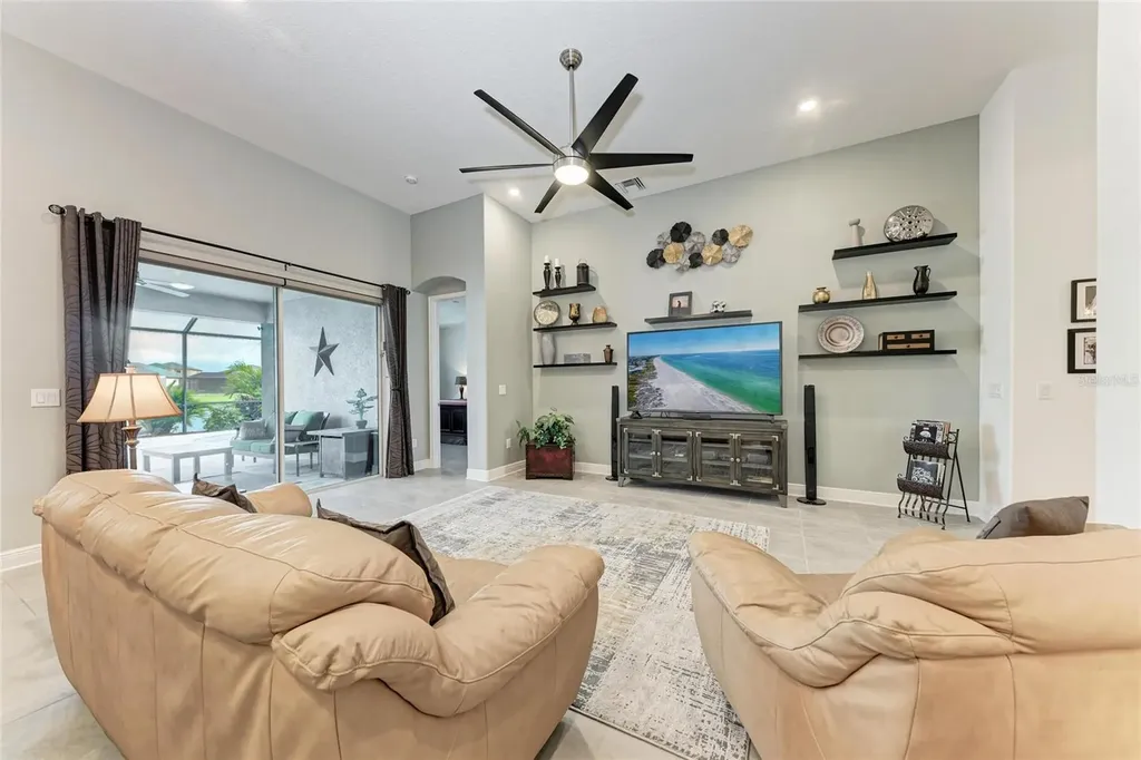 5811 Campina Place Palmetto FL 34221