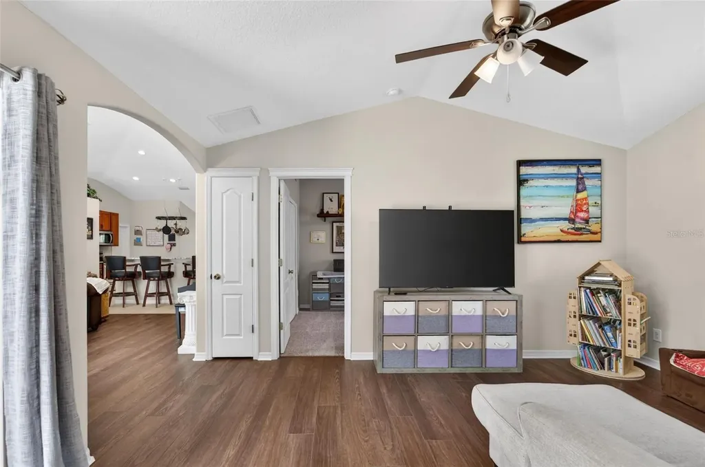 6006 Shearwater Lane Lithia FL 33547