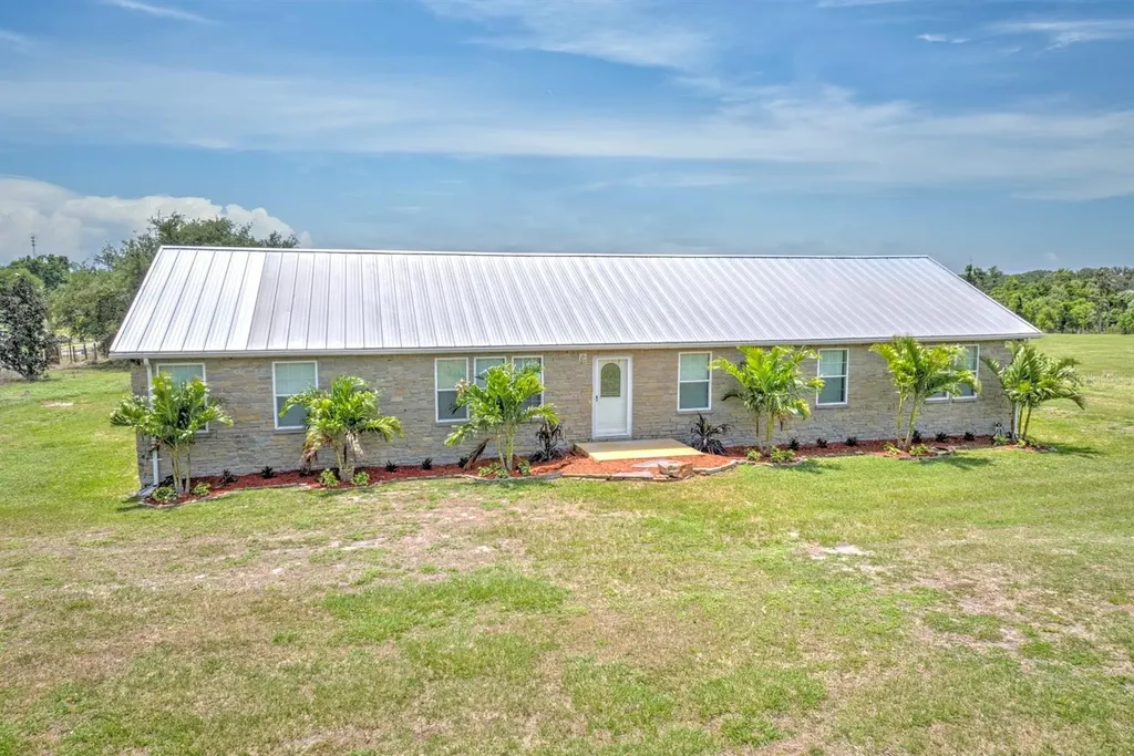 325 Stenstrom Road Wauchula FL 33873
