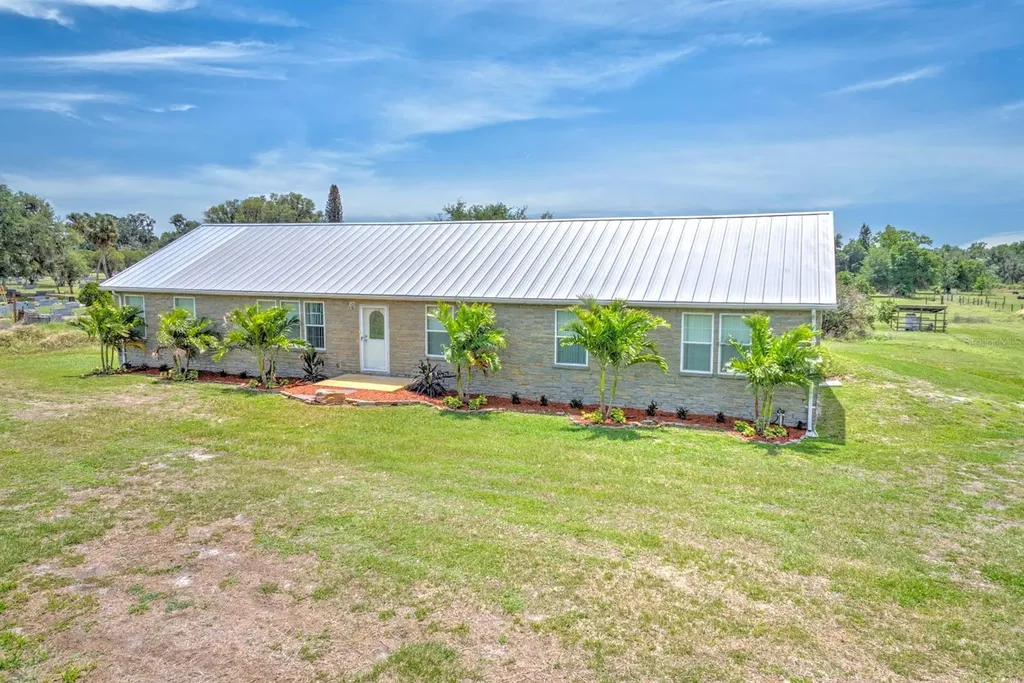 325 Stenstrom Road Wauchula FL 33873