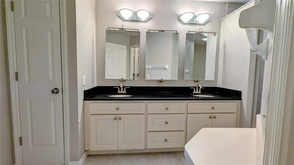 11040 W Cove Harbor Drive Crystal River FL 34428