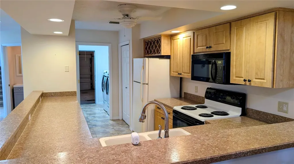 11040 W Cove Harbor Drive Crystal River FL 34428