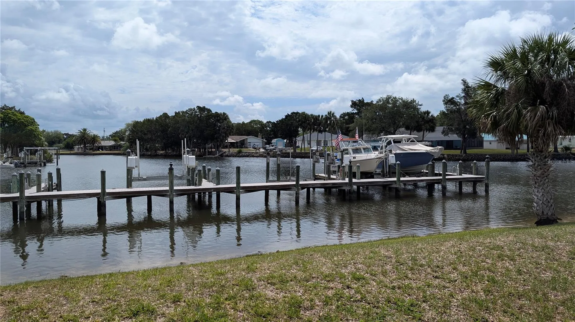 11040 W Cove Harbor Drive Crystal River FL 34428