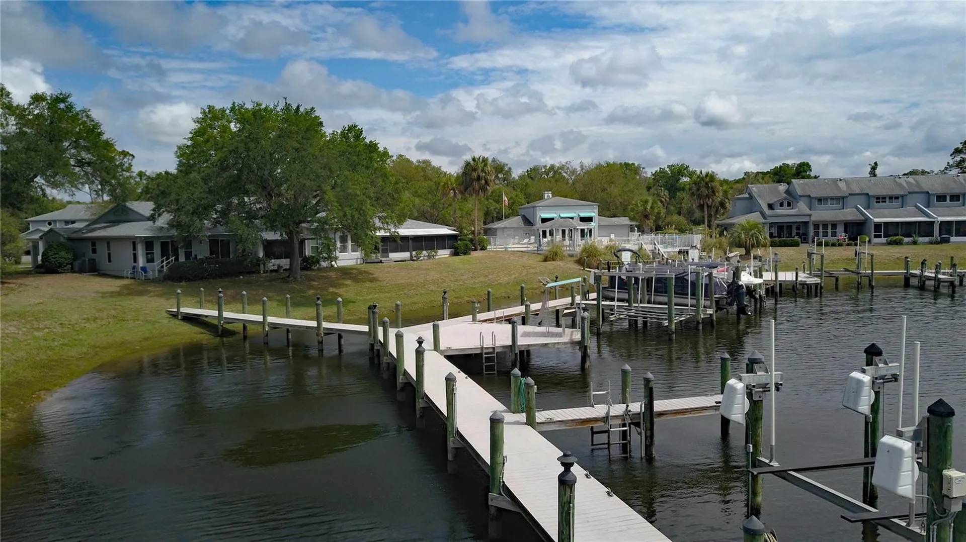 11040 W Cove Harbor Drive Crystal River FL 34428