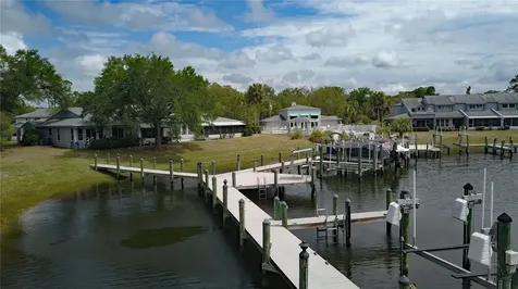 11040 W Cove Harbor Drive Crystal River FL 34428