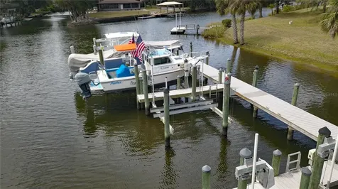11040 W Cove Harbor Drive Crystal River FL 34428