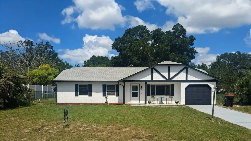329 Oak Track Drive Ocala FL 34472