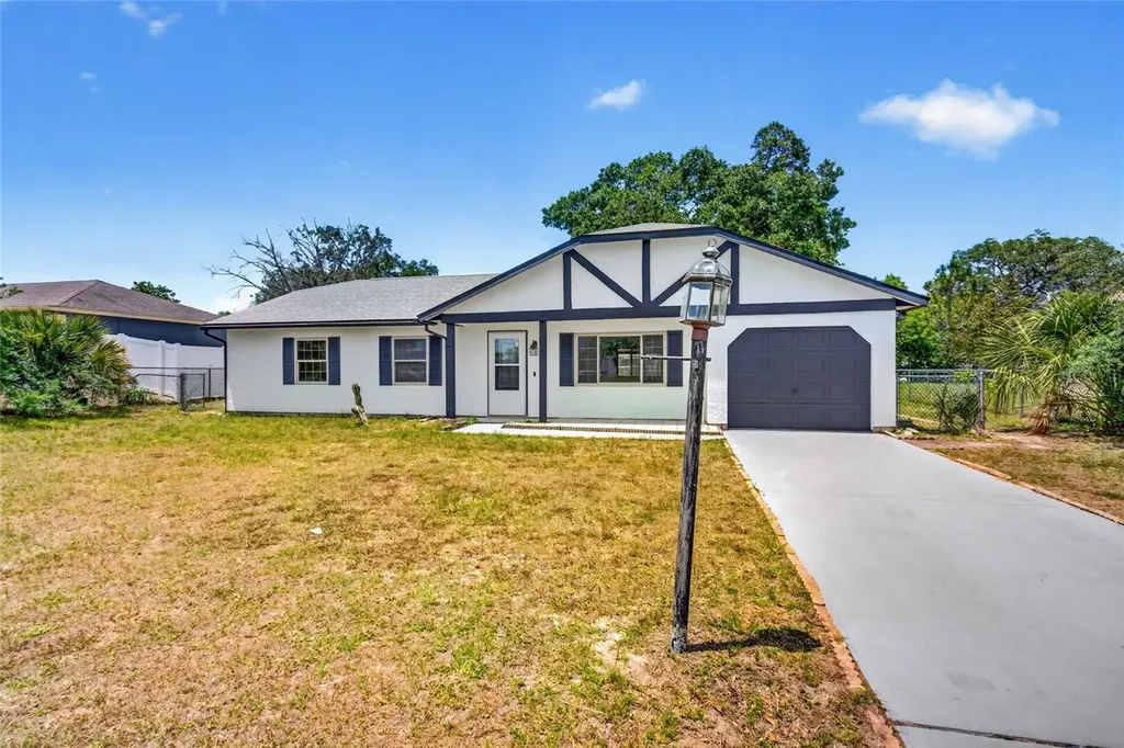 329 Oak Track Drive Ocala FL 34472