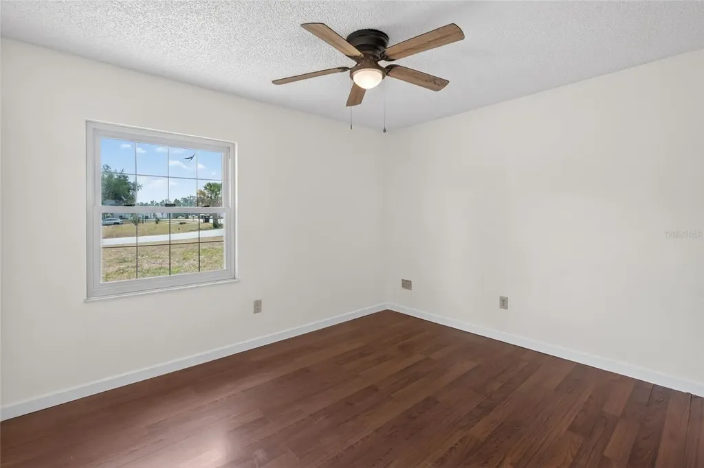 329 Oak Track Drive Ocala FL 34472