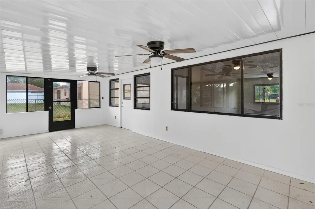 329 Oak Track Drive Ocala FL 34472