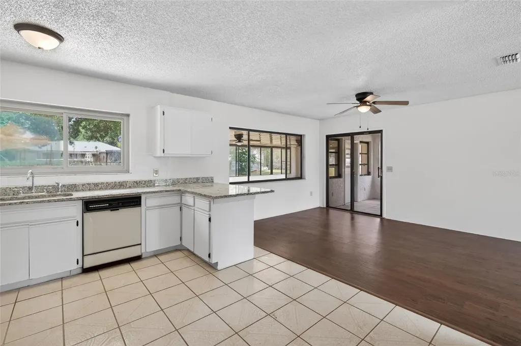 329 Oak Track Drive Ocala FL 34472