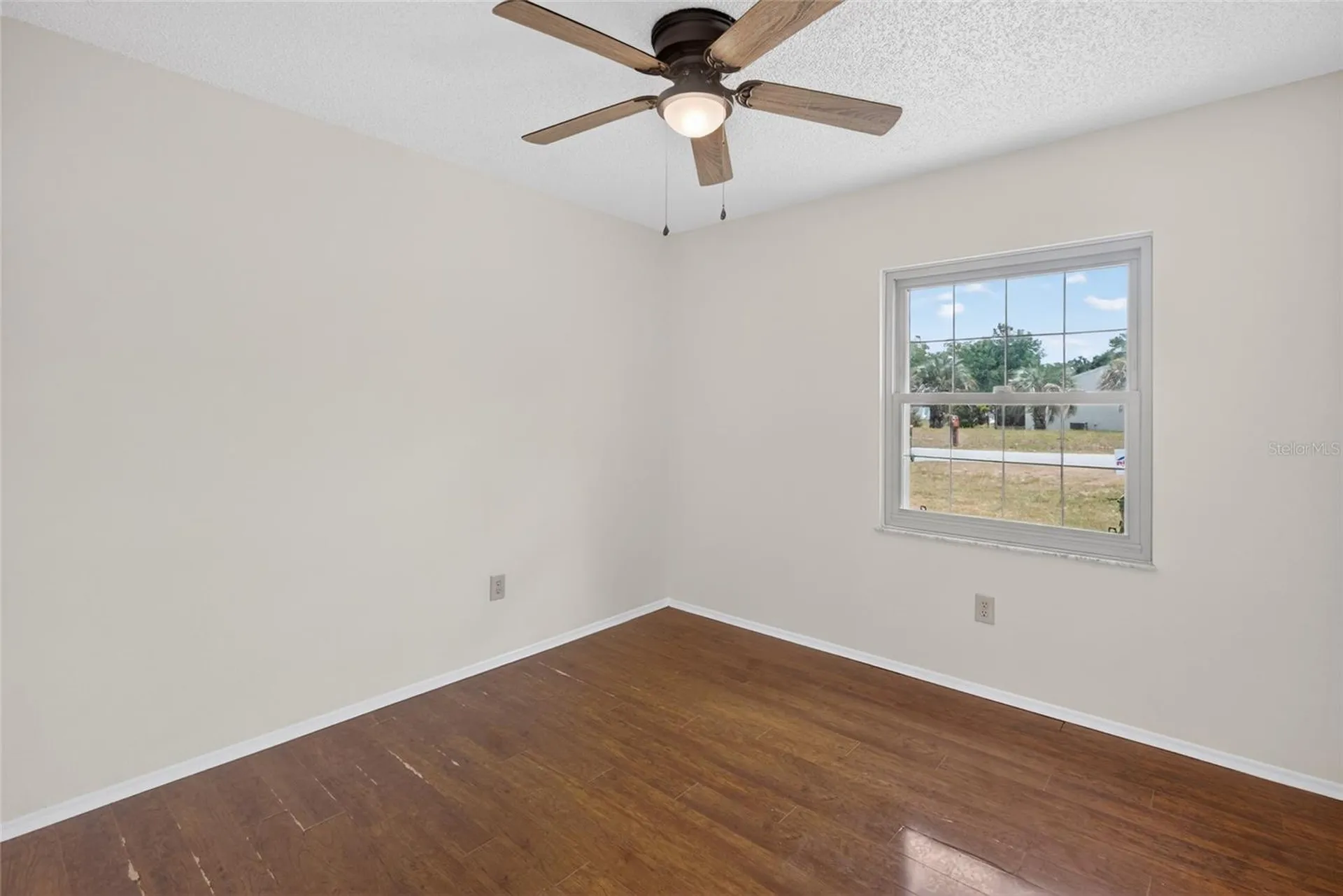 329 Oak Track Drive Ocala FL 34472