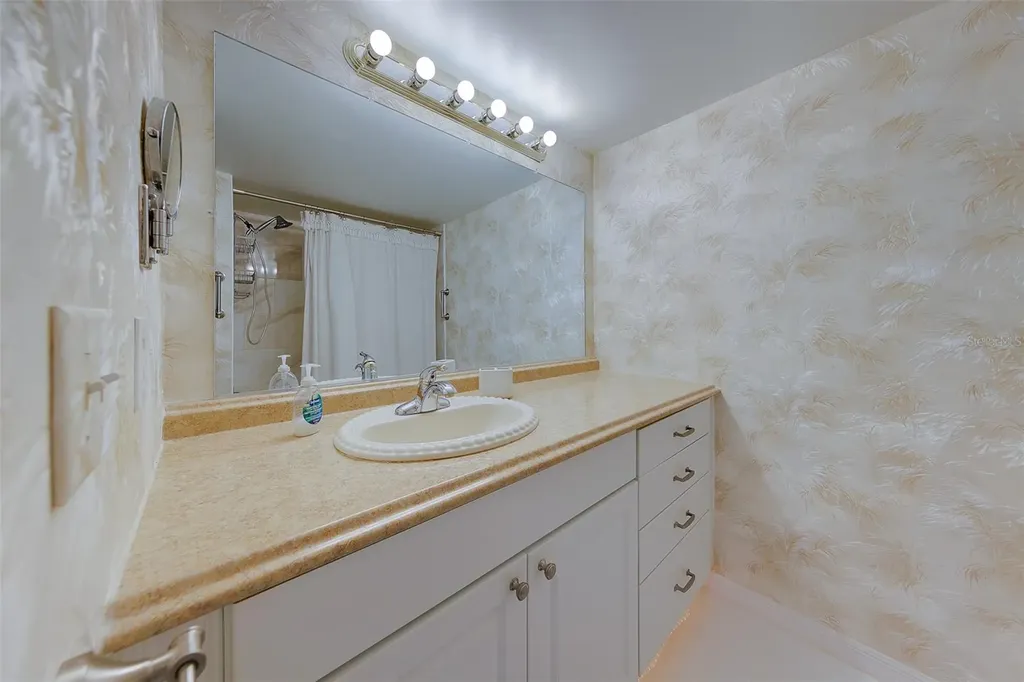 946 Virginia Street Dunedin FL 34698
