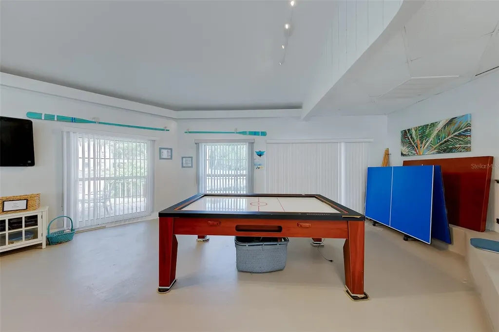 946 Virginia Street Dunedin FL 34698