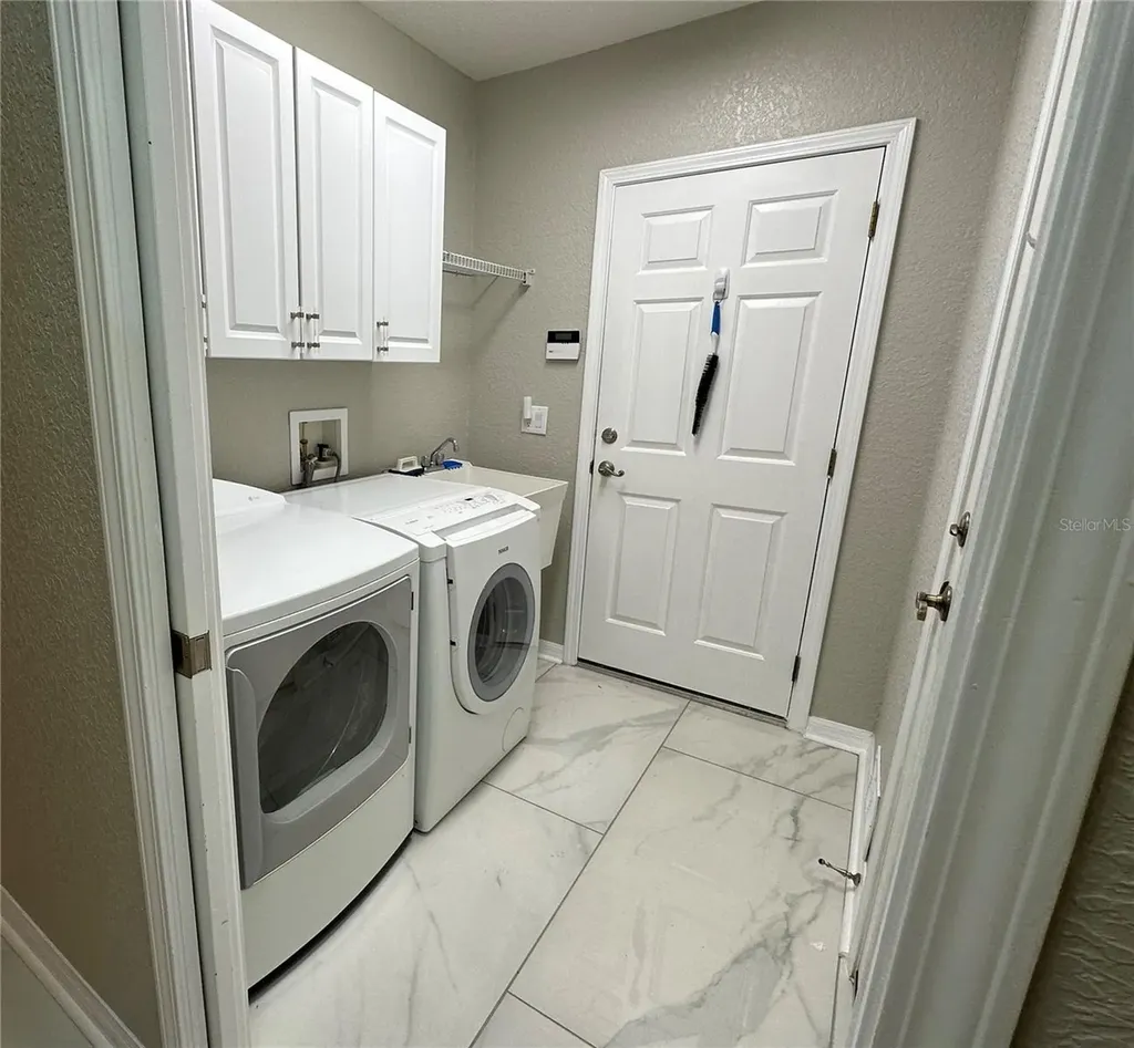 1326 Emerald Dunes Drive Sun City Center FL 33573