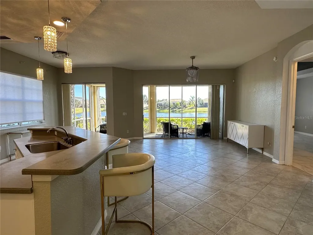 1326 Emerald Dunes Drive Sun City Center FL 33573