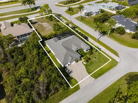 8127 Dimstead Street Port Charlotte FL 33981