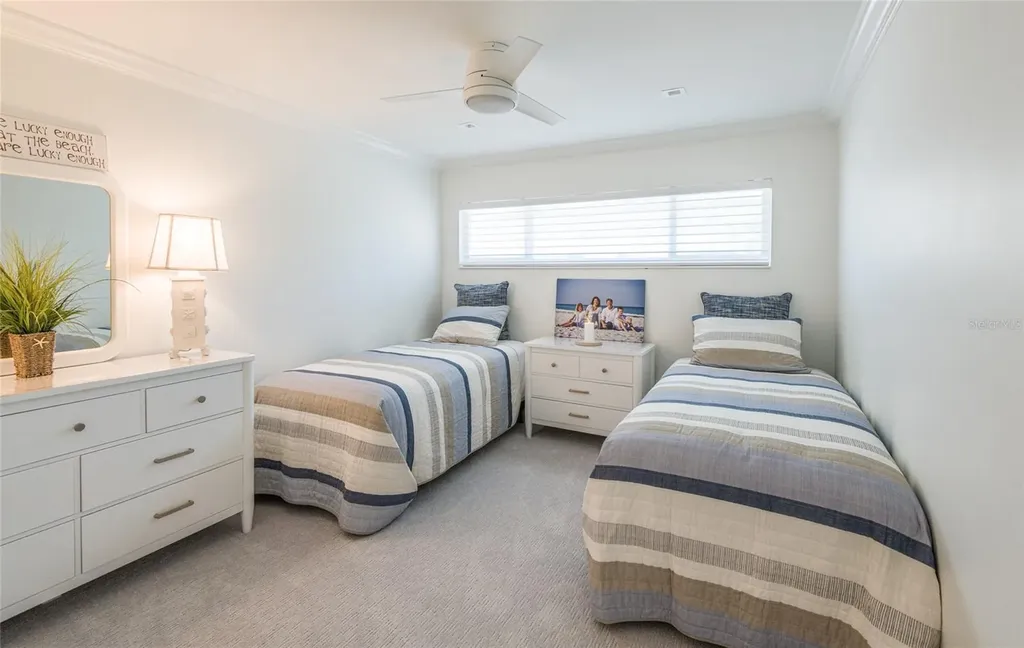 1900 Benjamin Franklin Drive Sarasota FL 34236