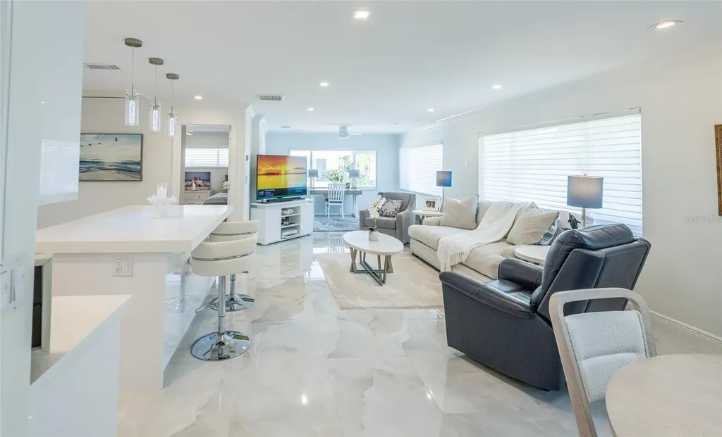 1900 Benjamin Franklin Drive Sarasota FL 34236