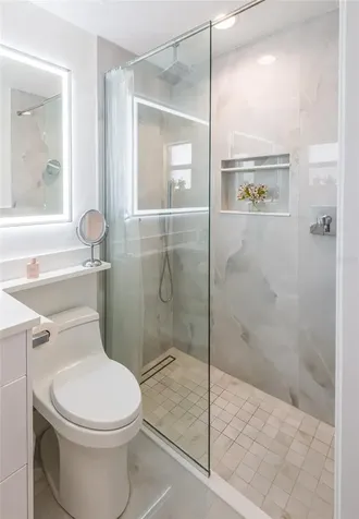 1900 Benjamin Franklin Drive Sarasota FL 34236