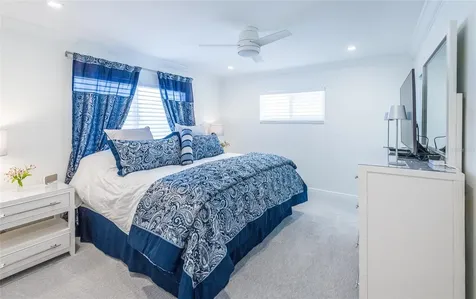 1900 Benjamin Franklin Drive Sarasota FL 34236