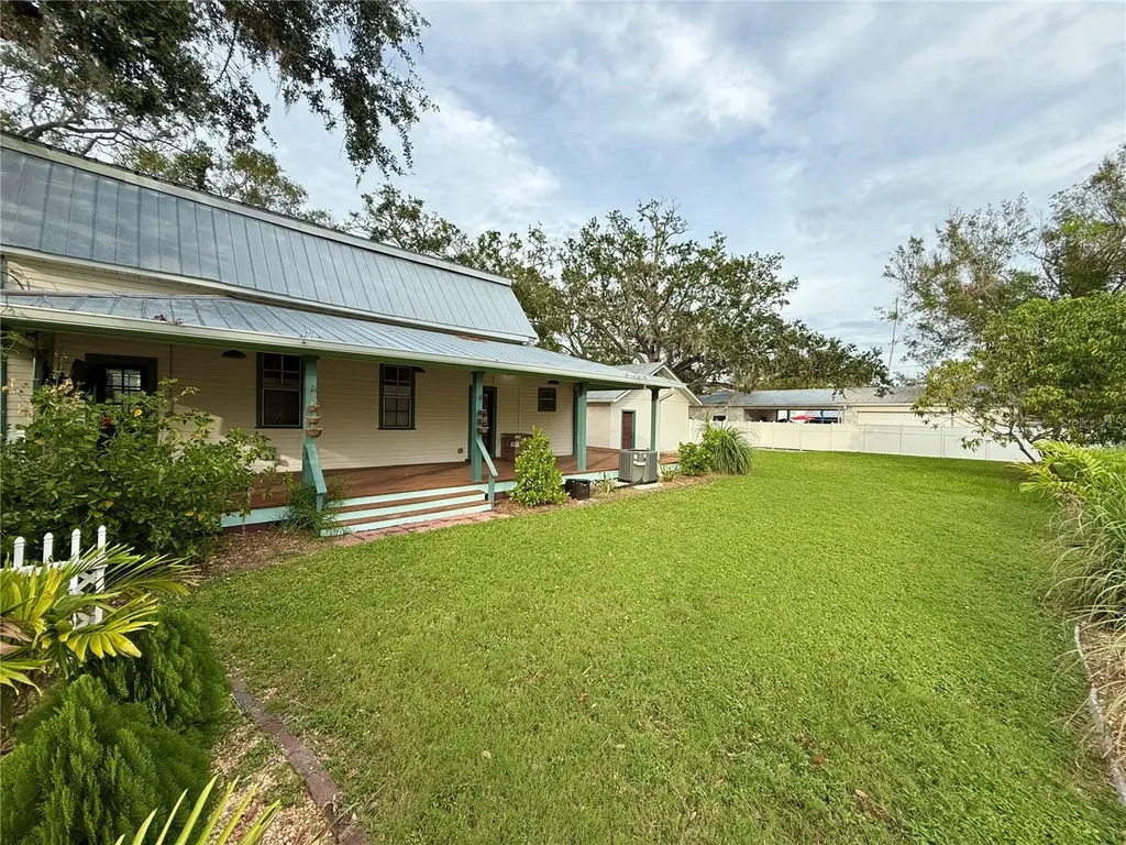 7002 Shamrock Road S Tampa FL 33616