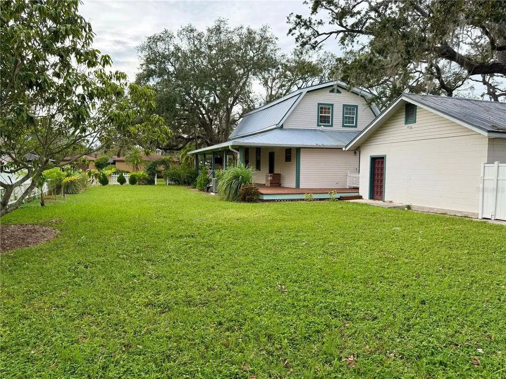 7002 Shamrock Road S Tampa FL 33616