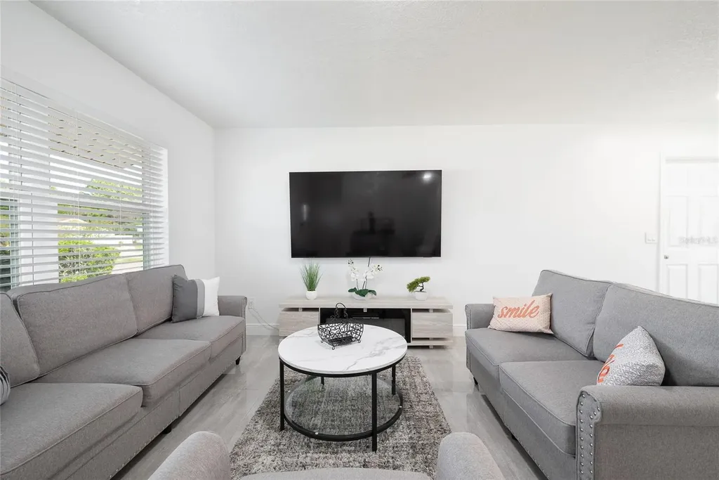 129 Coral Bell Court Orlando FL 32807