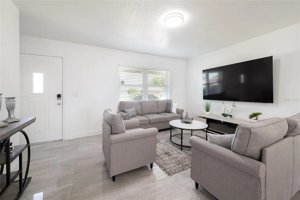 129 Coral Bell Court Orlando FL 32807
