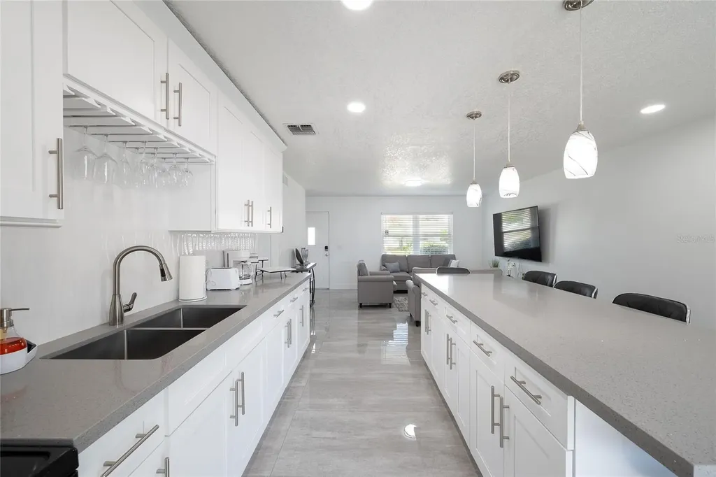 129 Coral Bell Court Orlando FL 32807