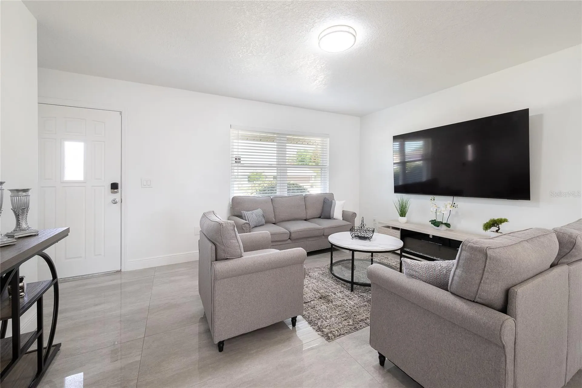 129 Coral Bell Court Orlando FL 32807