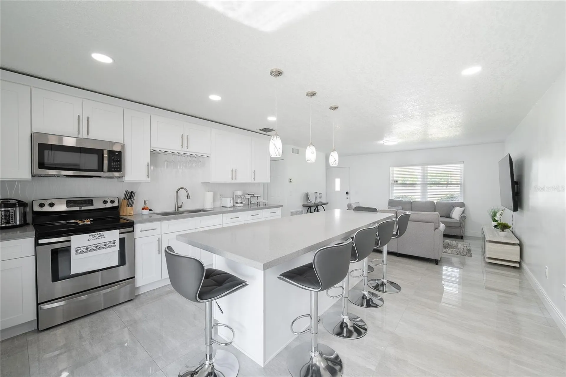 129 Coral Bell Court Orlando FL 32807