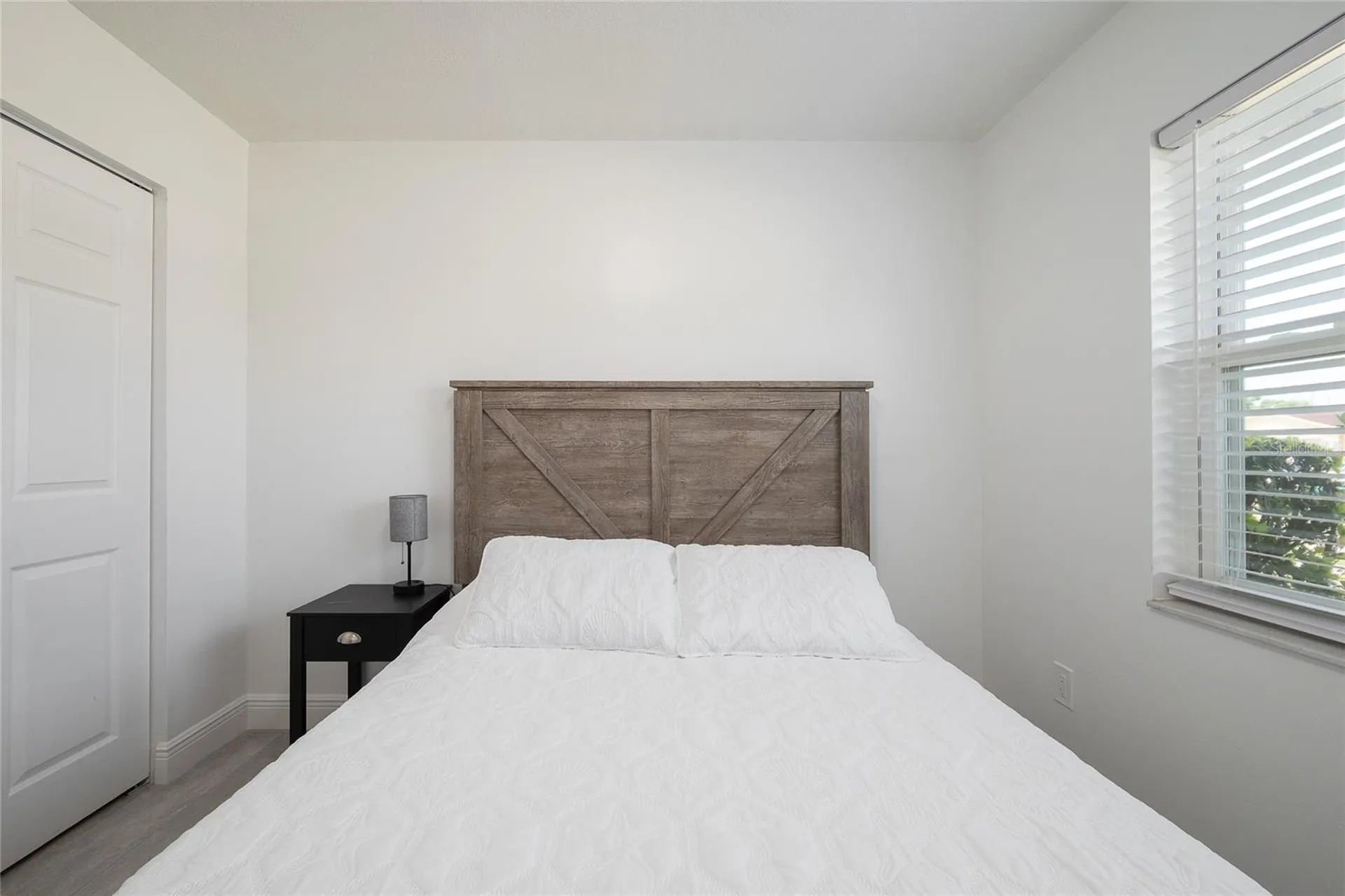 129 Coral Bell Court Orlando FL 32807