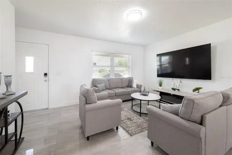 129 Coral Bell Court Orlando FL 32807