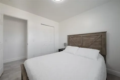 129 Coral Bell Court Orlando FL 32807