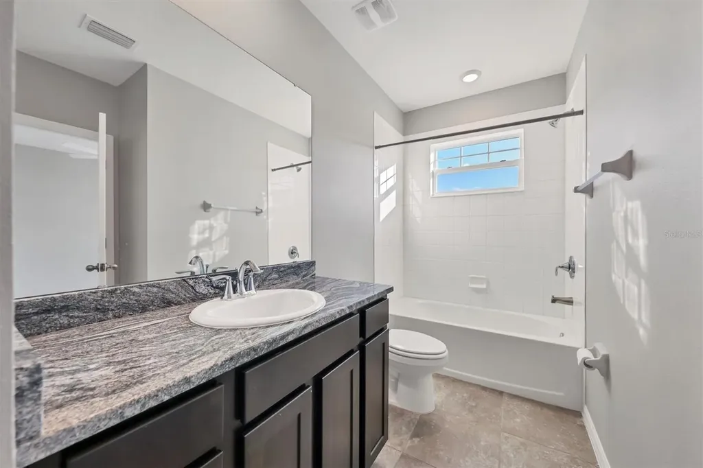 6634 Calypso Coral Lane Sarasota FL 34240