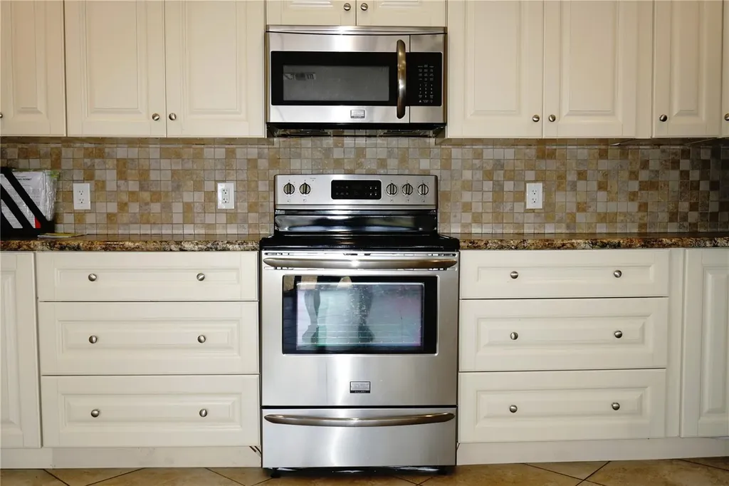 4330 Tahitian Gardens Circle Holiday FL 34691