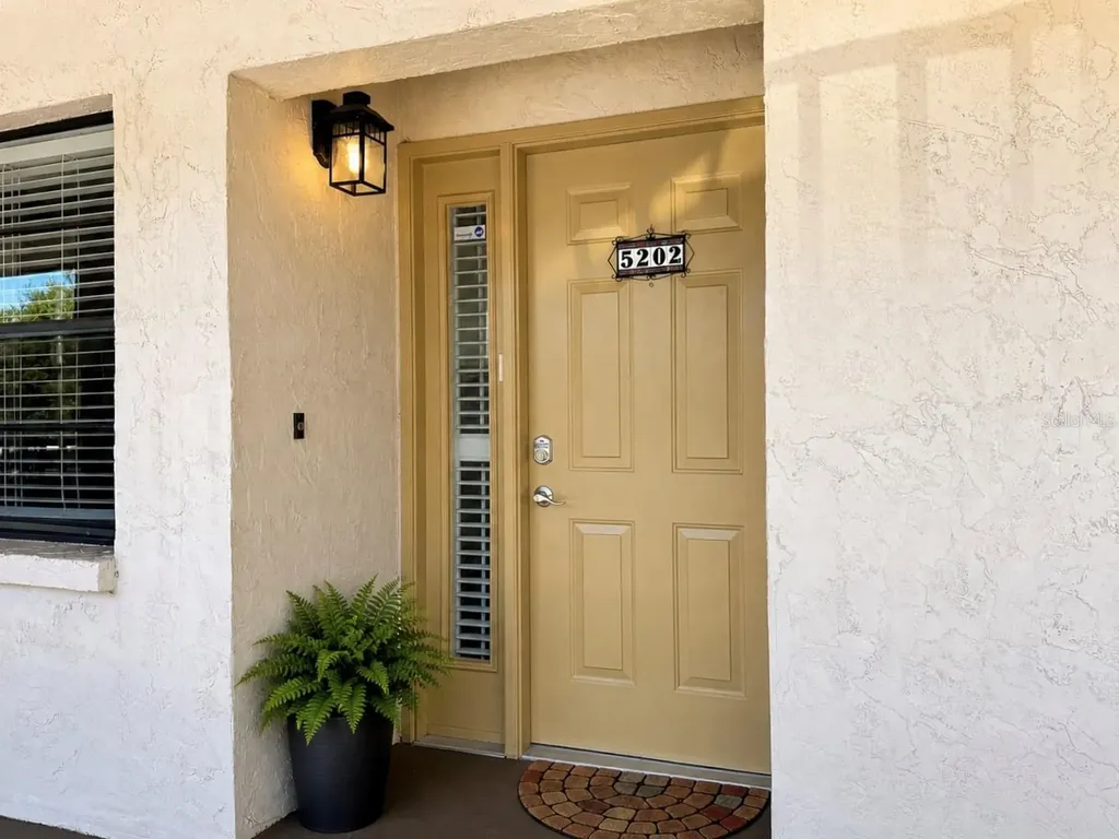 2275 62nd Avenue N St Petersburg FL 33713