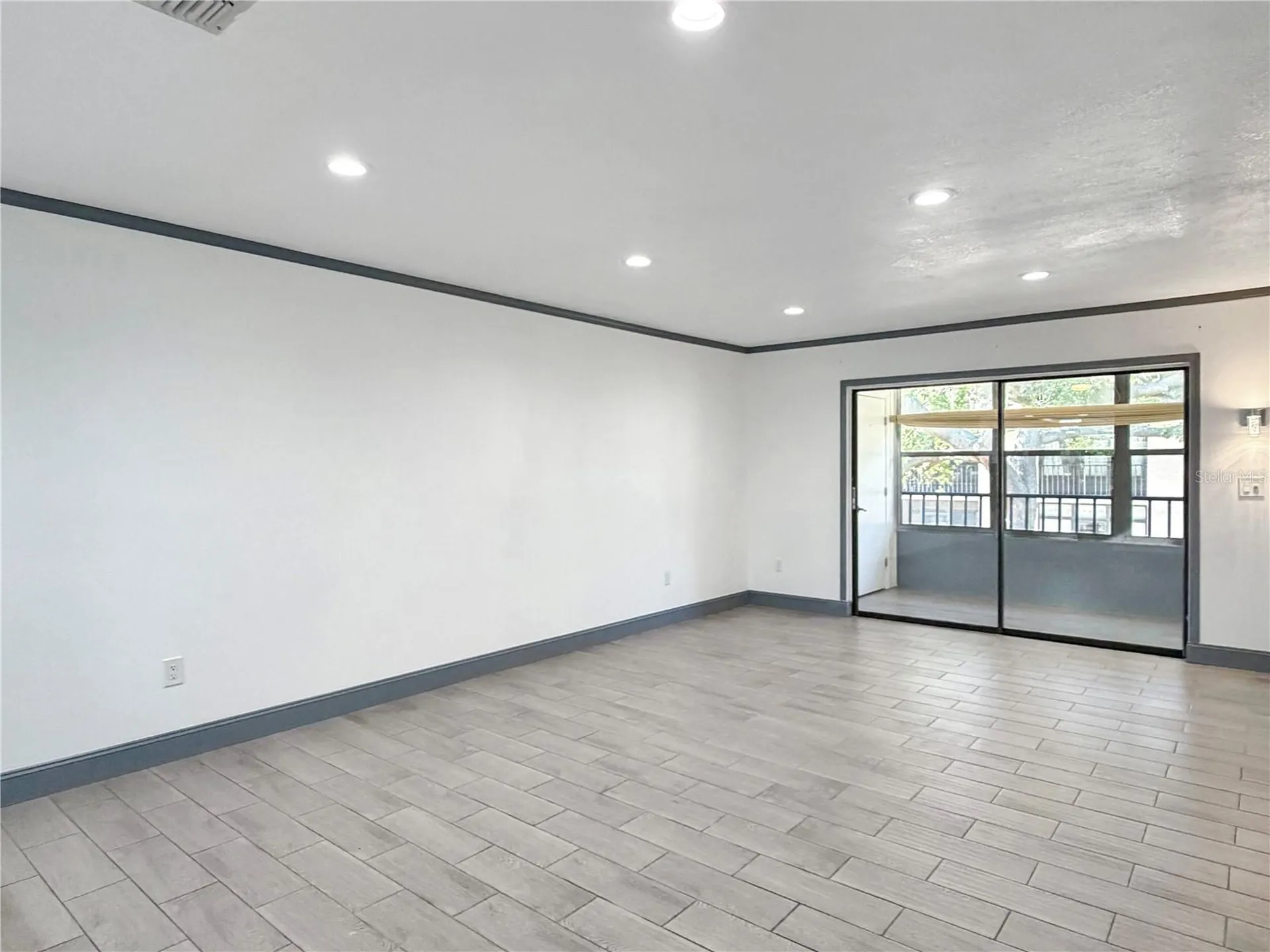 2275 62nd Avenue N St Petersburg FL 33713