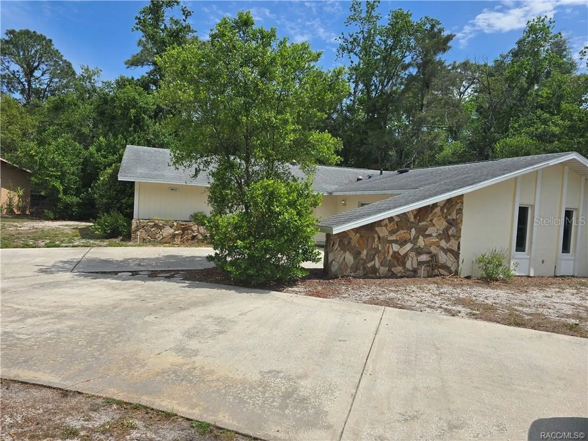 1 Holly Court Homosassa FL 34446