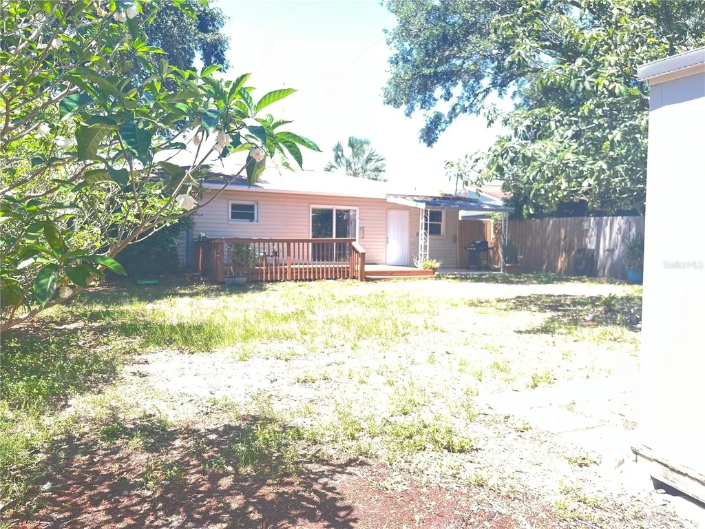 551 Orangewood Drive Dunedin FL 34698