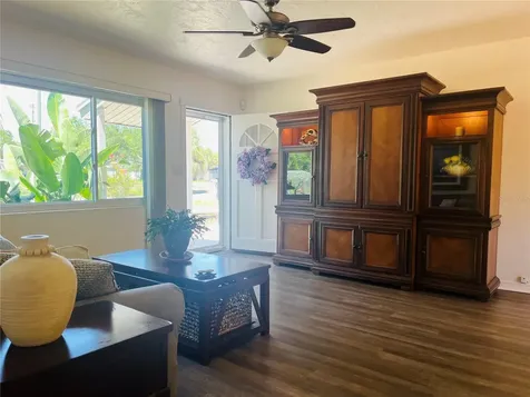 551 Orangewood Drive Dunedin FL 34698