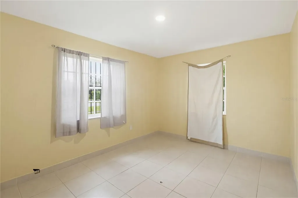 6342 SW 39th Terrace Miami FL 33155