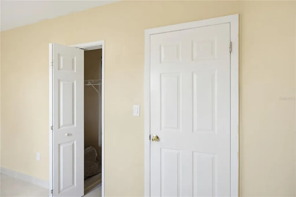 6342 SW 39th Terrace Miami FL 33155