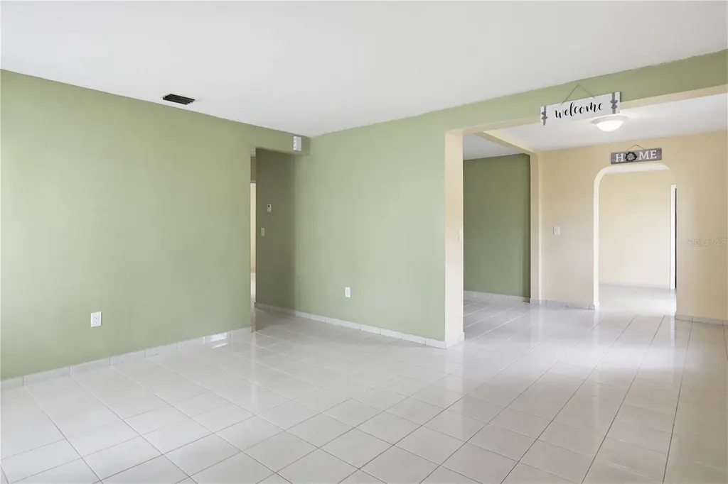6342 SW 39th Terrace Miami FL 33155
