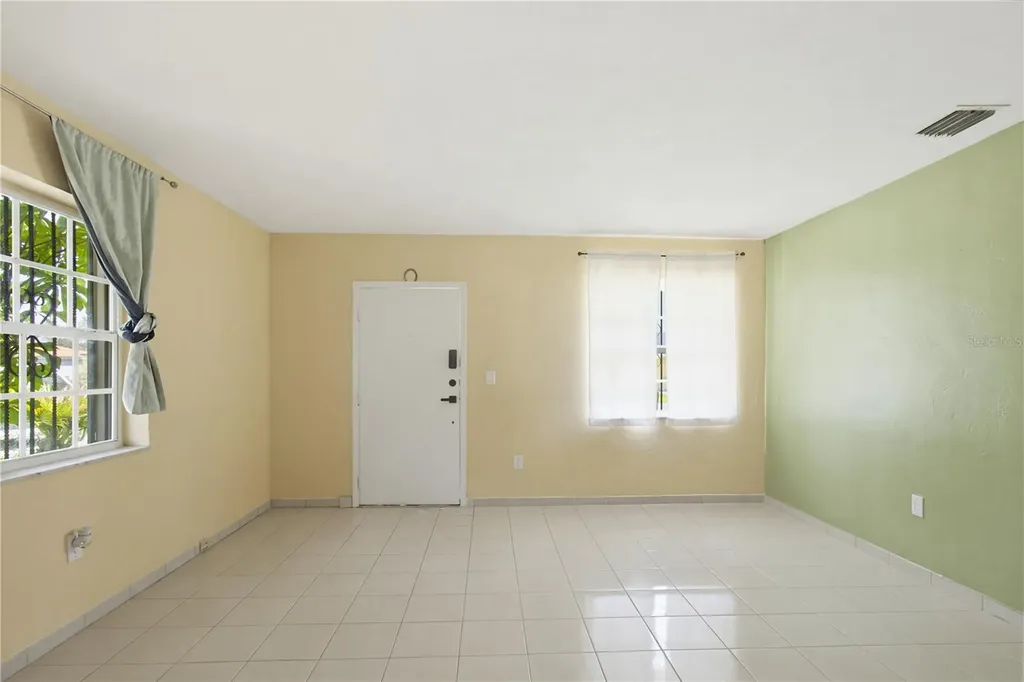 6342 SW 39th Terrace Miami FL 33155