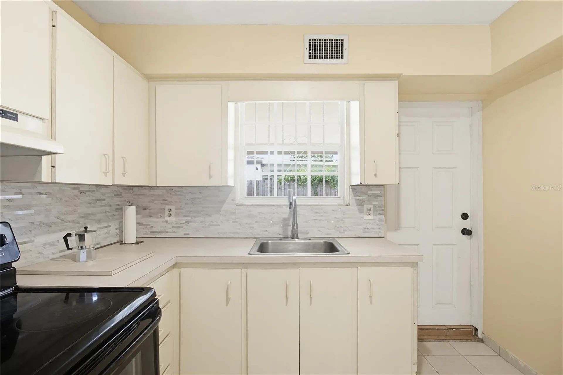 6342 SW 39th Terrace Miami FL 33155