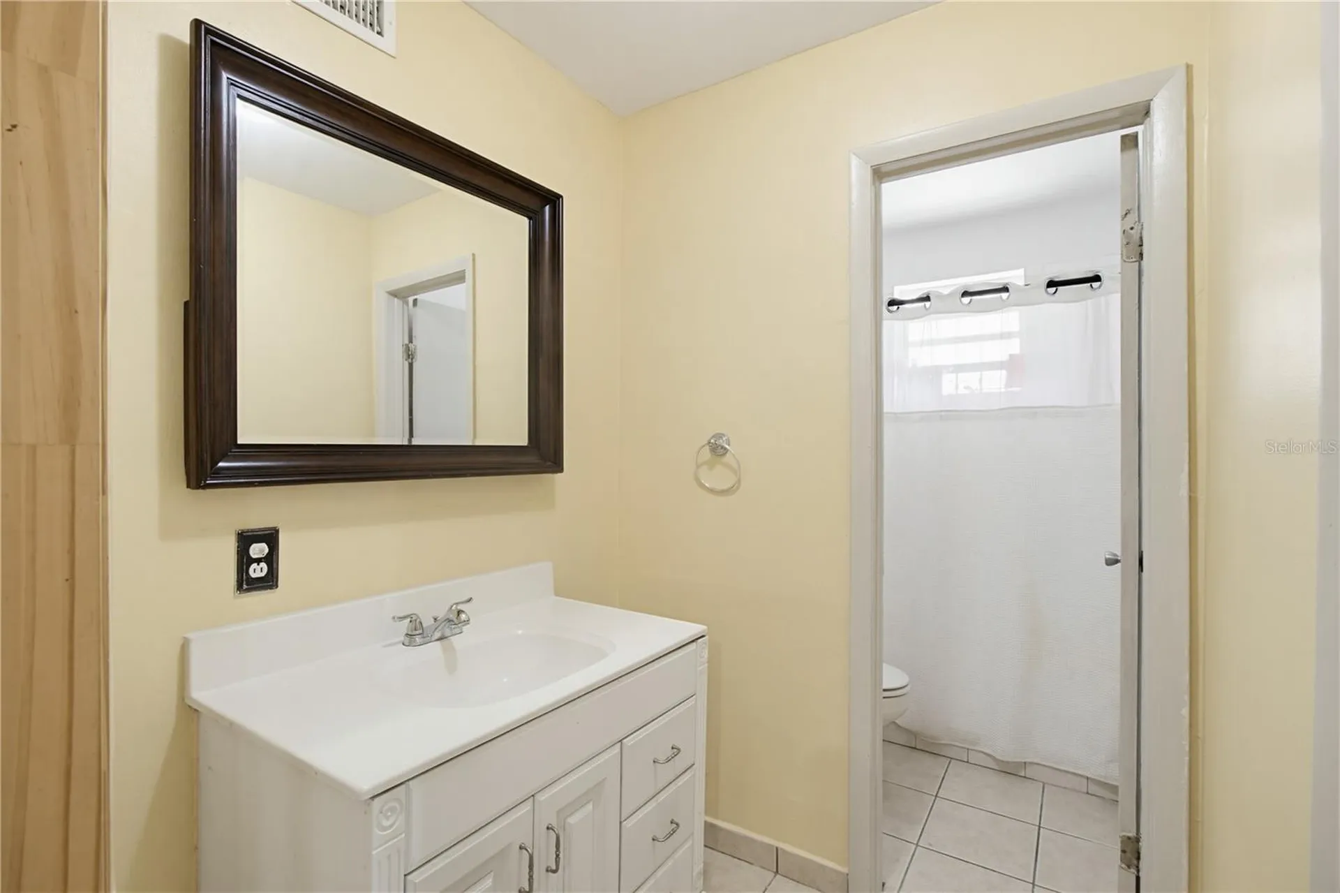 6342 SW 39th Terrace Miami FL 33155