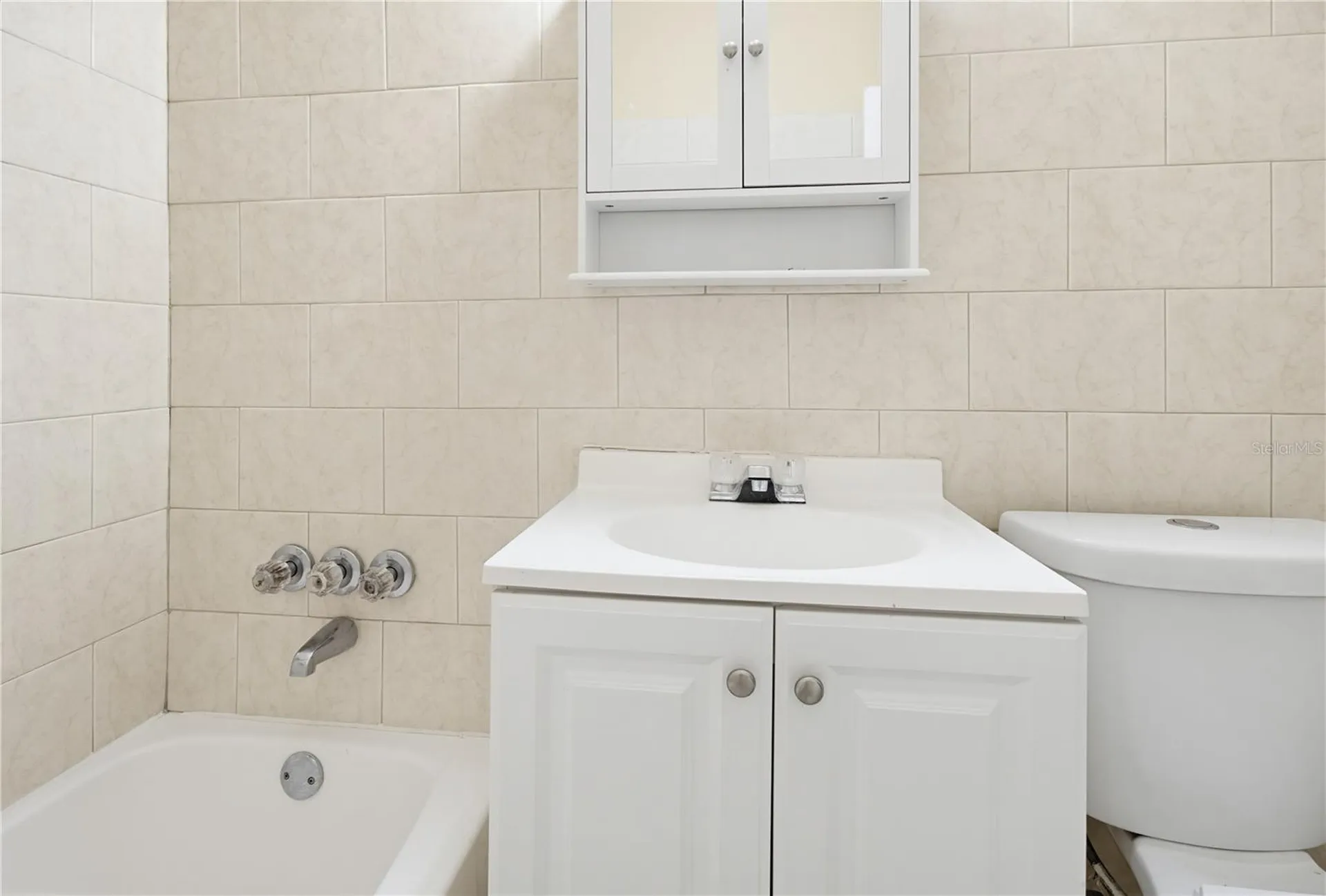 6342 SW 39th Terrace Miami FL 33155